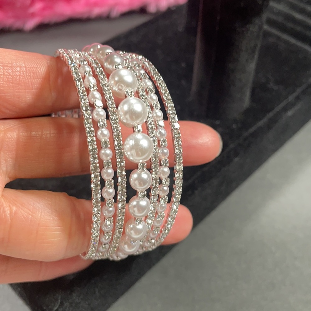 Pearl And Crystal Multi Bangle - Picture 5 of 5